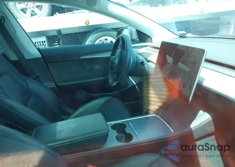 2023 Tesla Model 3 Long Range Dual Motor All-Wheel Drive z USA, uszkodzony, nr VIN 5YJ3E1EB4PF659757